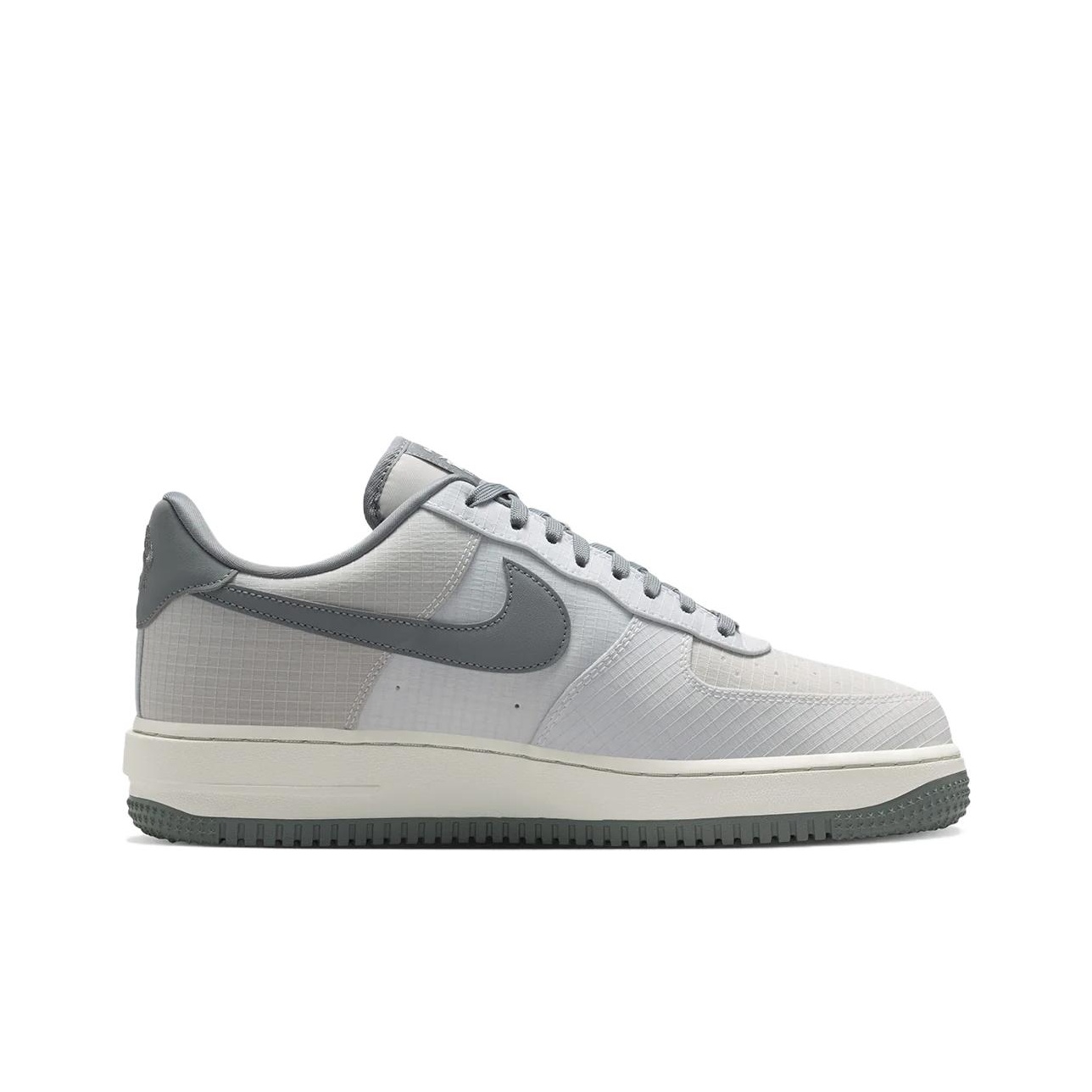 Nike Air Force 1 Low Top Scarp - Nike Shoes Air Force 1 recensione e prezzo